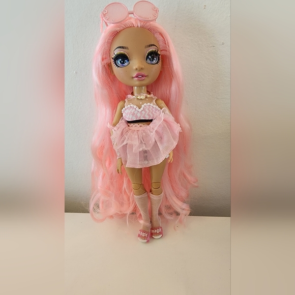 Rainbow High Brianna Dulce Restlyed Doll